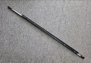 OEM 82220-GI000 WEATHER STRIP TRIP ASSY-FR DR BELT O/S RH for Hyundai Ioniq 5 2022~26 (#2)