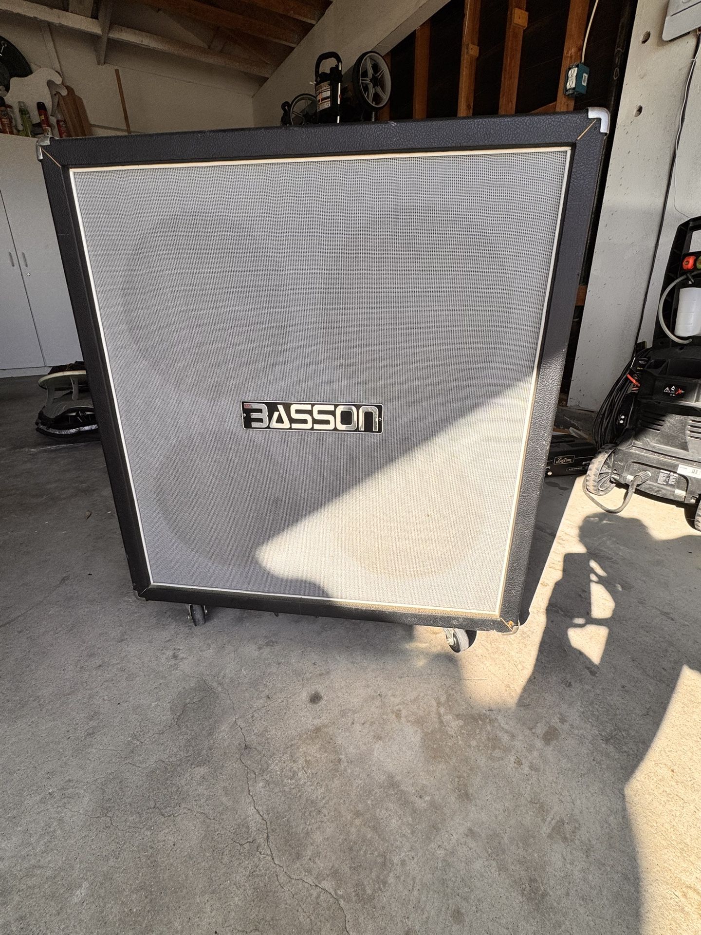 Basson 4x12 Straight cabinet Guitar Amp
