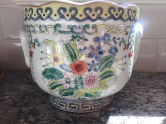 Vintage Daisy Hill Nursery Ceramic Planter