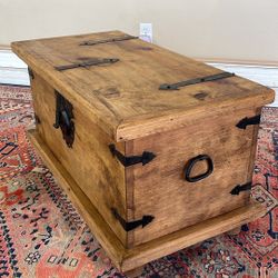 New Wood Storage Trunk Chest w/Key 32” W tronco de madera