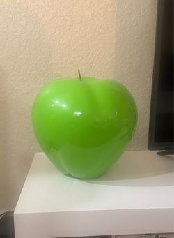 Escultura de Manzana 1 ft x 2/3 ft