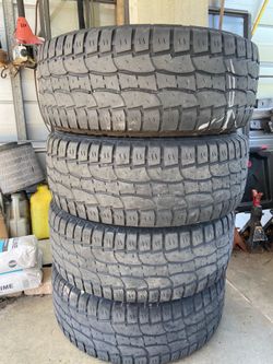 Use tires / LT305/70R16