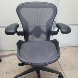 Herman Miller Aeron Remastered Size A, Computer Desk Ergonomic Task Office Chair