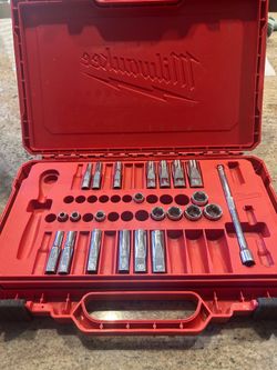 Milwaukee Socket Set- missing pieces