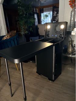 Professional Portable Makeup Vanity Station - Rolling Trolley Case with Lighted Mirror, Bluetooth Speakers & Foldable Table