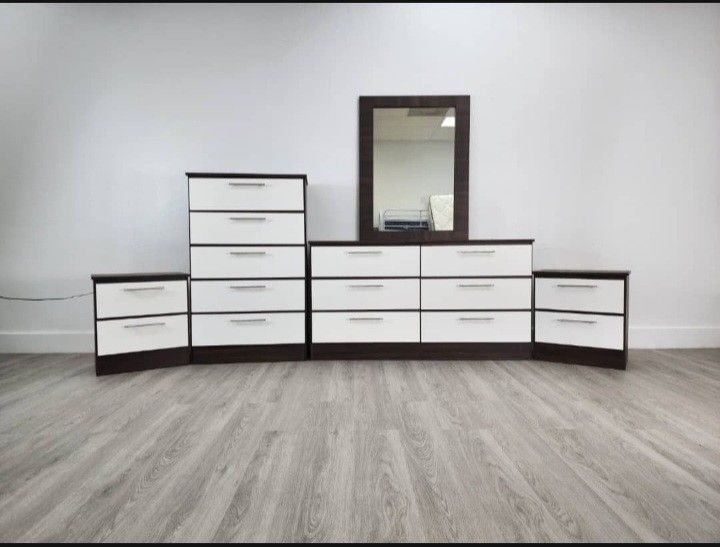 Dresser With Mirror, Chest And Two Nightstands 🌌 Comoda Con Espejo, Gavetero Y Dos Mesitas De Noche 🌌