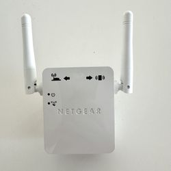 NETGEAR Universal WiFi Range Extender Model: WN3000RPv2