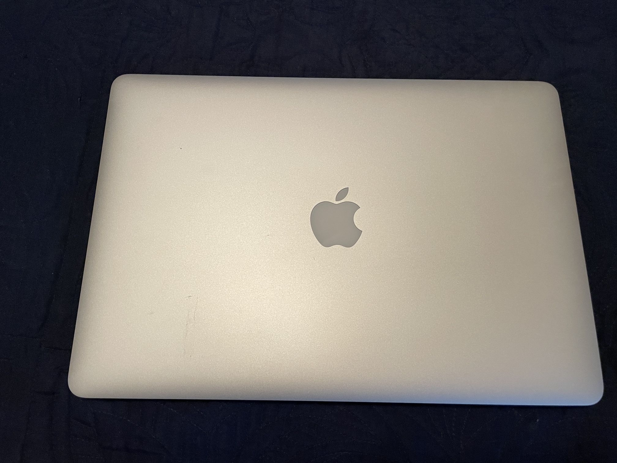 # 16 -Apple MacBook Air "Core i5" 1.3 13" (Mid-2013) 4 RAM, 120 GB, Tested