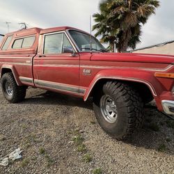 Jeep J10