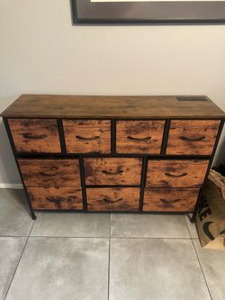 Dresser