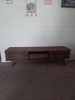 Low profile TV stand