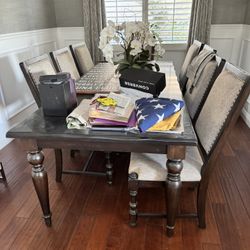 8Chair Dinning Table