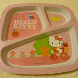 Hello Kitty Zak Designs Sanrio Divided Plate.