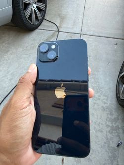 I p h o n e 14 p l u s 128GB any carrier