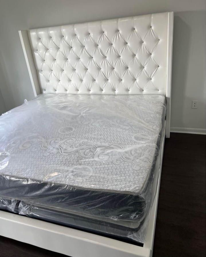 Brand New King Mattress And Box Spring