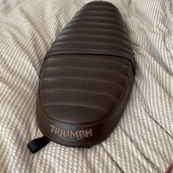 Triumph Brown Ribbed Bench Seat 