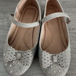 Girls sketchers tennis shoes size 12- asking $9  Girls silver shiny rhinestone flats with bow size 1. Only used a few times. Asking $6 cash only   Can
