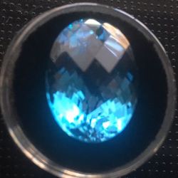 22.67 SWISS BLUE TOPAZ - RARE