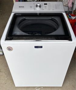 Maytag Commercial -MVWB765FW3 — a 4.7 cu. ft.