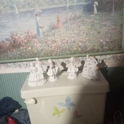 Oil Paintjing Signed  And 4 Vintage Porcelain Figerines 