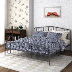 Metal Bed, King, Gunmetal Gray