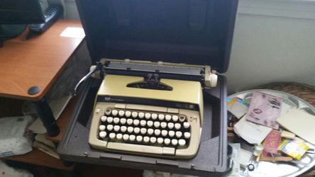 Old Time type wrighter