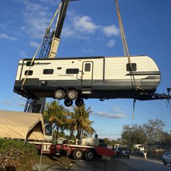 Rv Relocated,sheds Relocated, Movemos Casita De Patio Container Rv Trailer Crane 