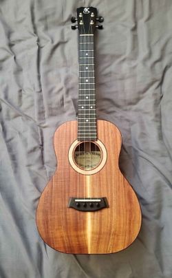 Kanile'a Curly Koa Silk Tenor Ukulele