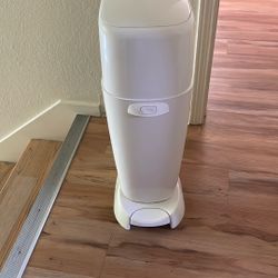 Diaper Genie Complete White