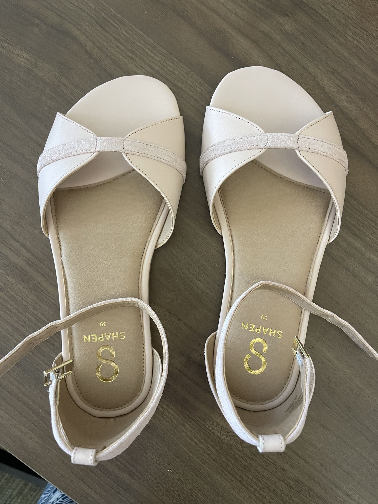 Shapen Barefoot Flats 9W