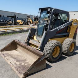 04 Volvo MC110 Skid Steer Loader