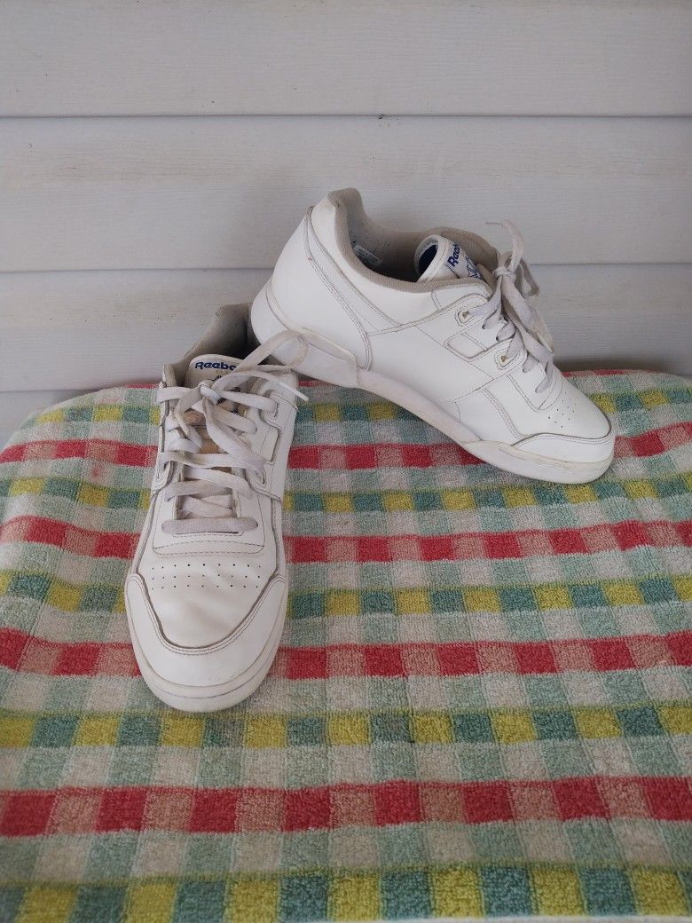 Reebok classic men shoes size 9