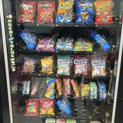 Soda And Snacks Vending Machines 