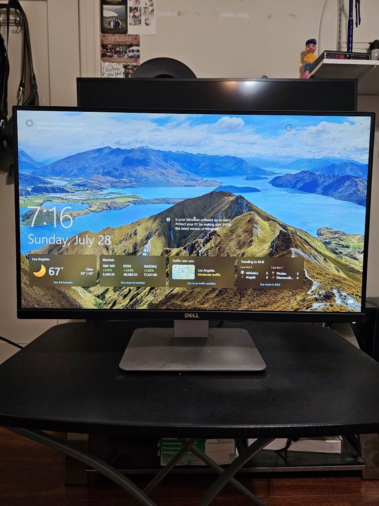 Dell U2715H Ultra Sharp LED Monitor