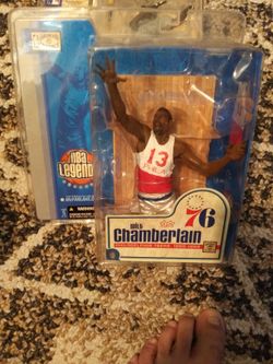 NBA HARDWOOD CLASSICS NBA LEGENDS TODD MACFARLANE LOS ANGELES LAKERS AND PHILADELPHIA 76ERS WORLD 🏆 CHAMPION WILT CHAMBERLAIN NEW FIGURINE