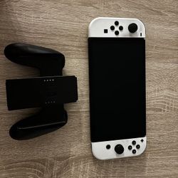 NINTENDO SWITCH OLED (NUEVO DE CAJA) + 2 Juegos + Controller pro