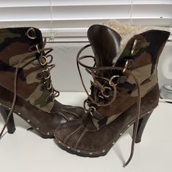 Michael Kors Shearling Lined Lace  Camo Boots Size US 7.5