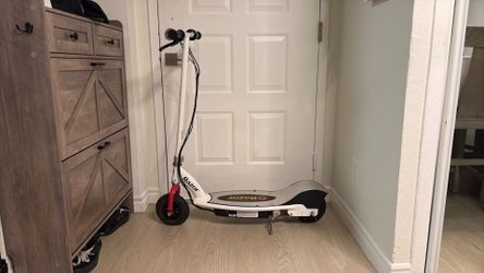 Razor E200