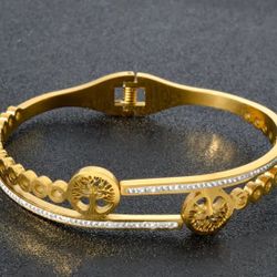 Stainless Steel 18 k gold plated  Hollow Geometric Bangle Ideal Gift For New Year