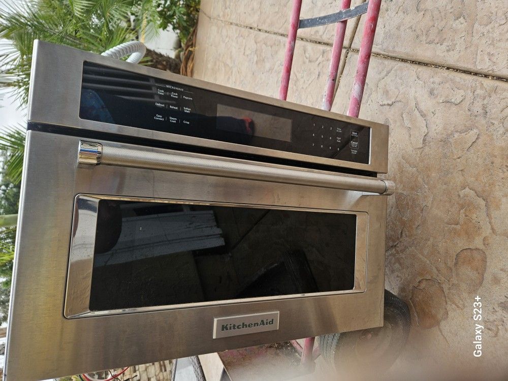 Biult In Microwave 