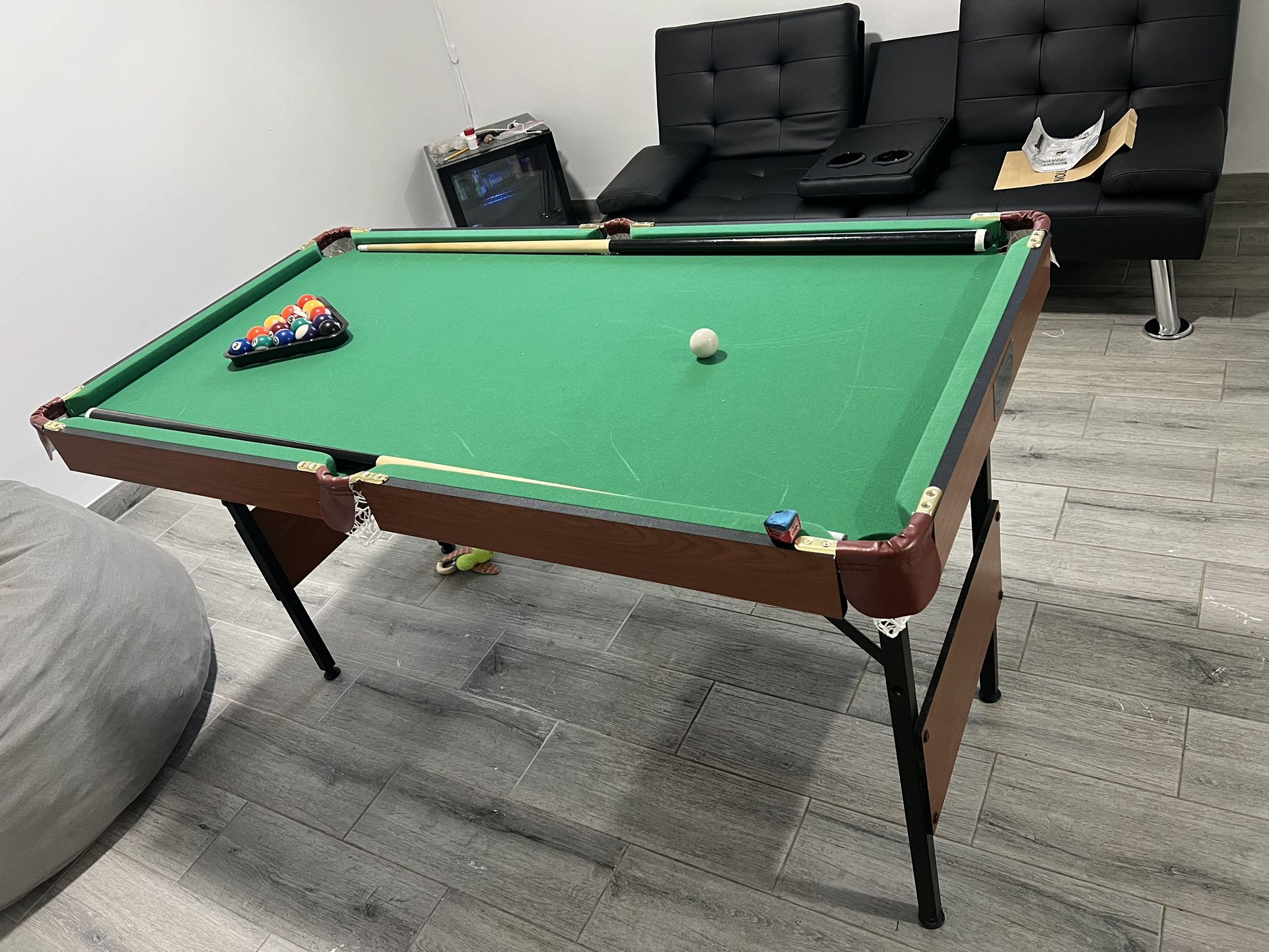 Sofa/Pool Table