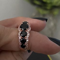 Size 7 Gold And Black Ring 
