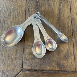 Vintage US STD. Aluminum Metal Nesting Oval Measuring Spoons With Ring Set of 4!