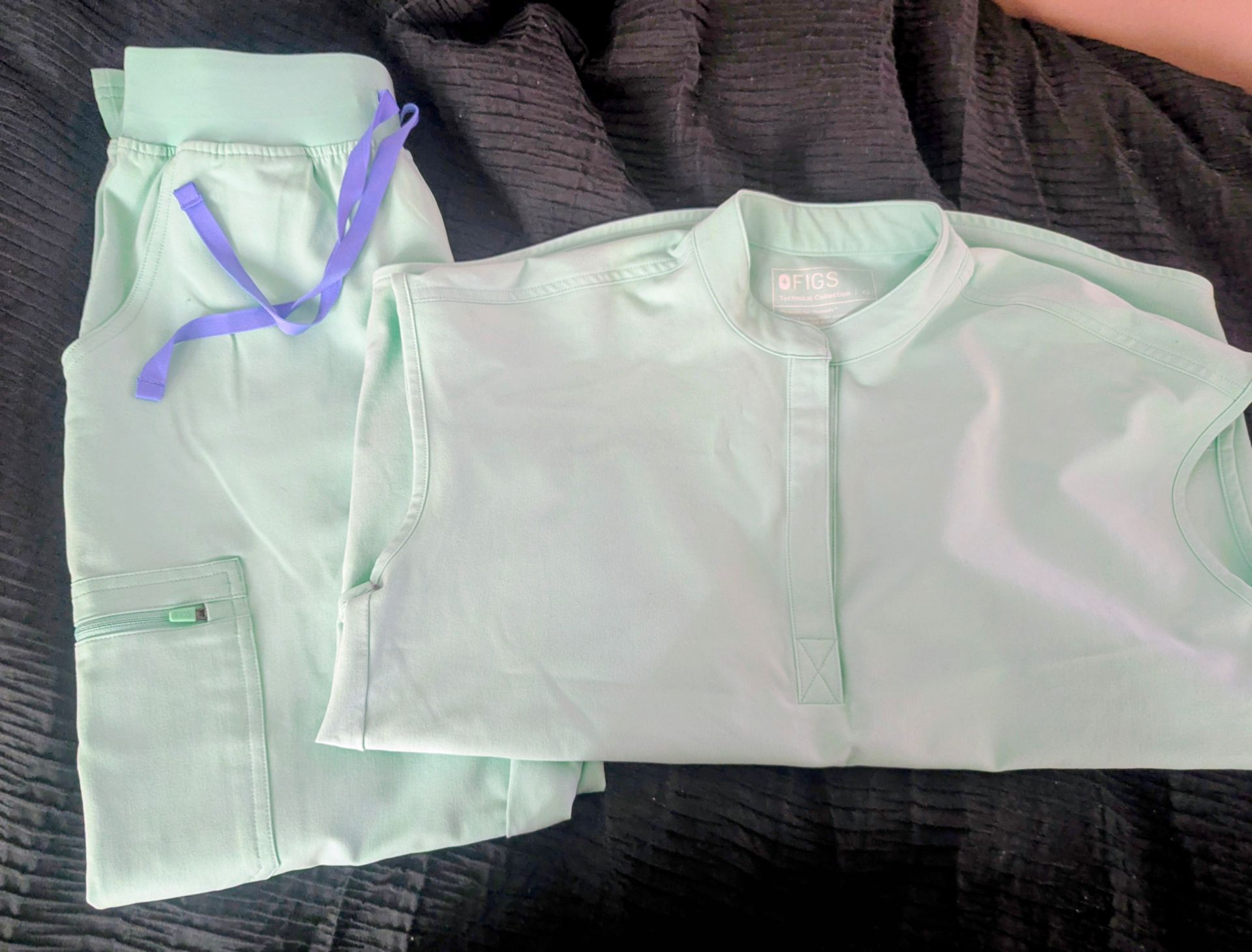 FIGS SCRUBS (Mariner)