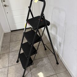 4-step Ladder New 