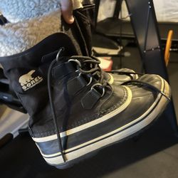 Barely Worn SOREL Water Proof Women’s winter Boots 
