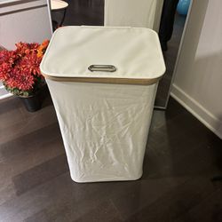 Laundry Hamper with Lid