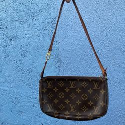 Louis Vuitton Purse