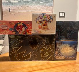 Massive Pokemon Sealed Collection Pikachu/Umbreon/Mewtwo/Charizard