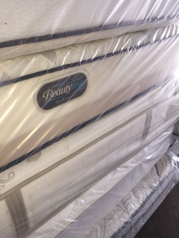 Pillow top bed